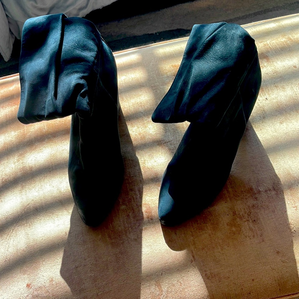 Black boots